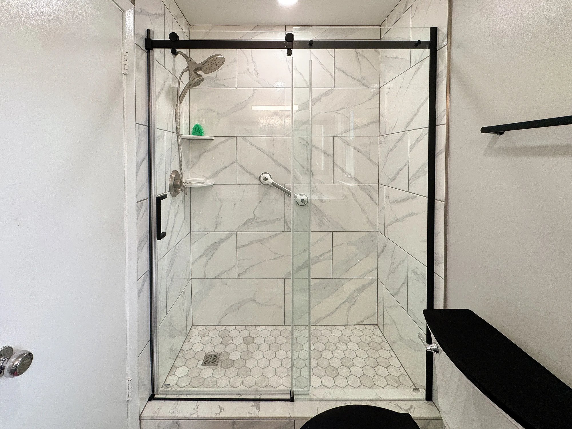 3306 Courtleight_second bathroom-02_2_11zon