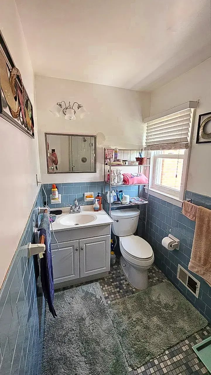 3306 Courtleight_master bathroom-17_1_11zon