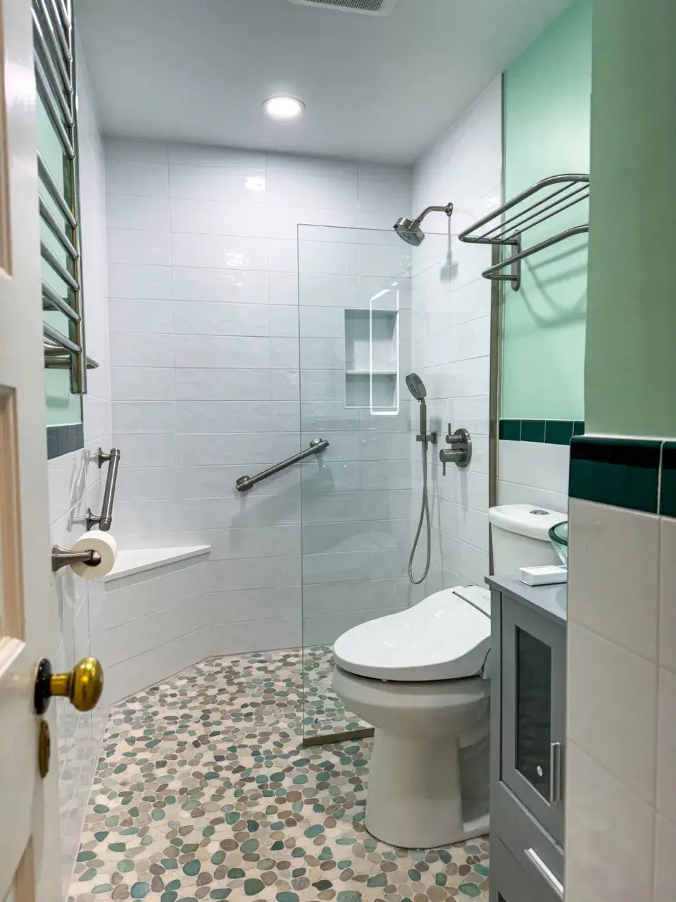 1117 Notley Rd_Bathroom (9)_9_11zon