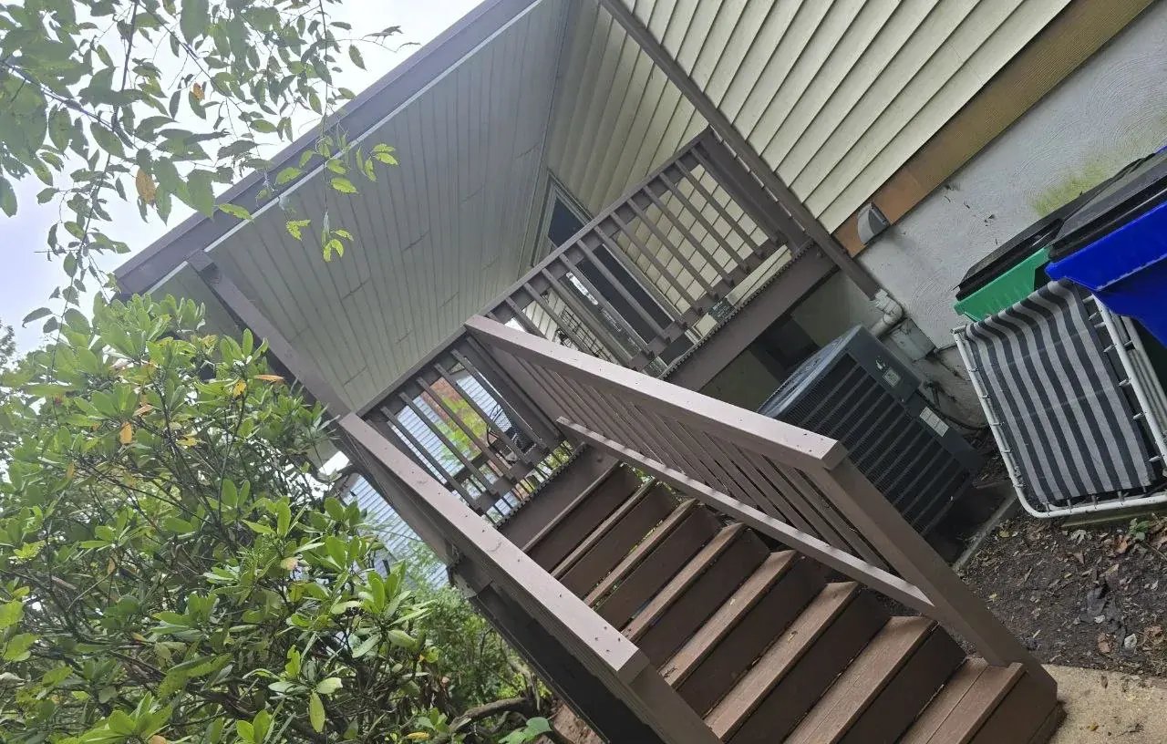 New painted deck stairs